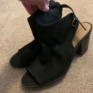 Lucky Brand sandals 9.5